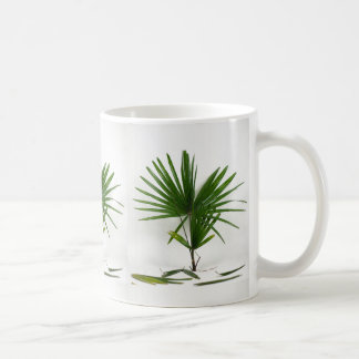 Freshly Harvested Rhapis Excelsa (Lady Palm) Kaffeetasse