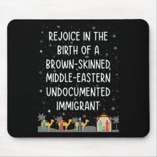 Freude an der Geburt eines braunen, gehäuteten Nah Mousepad