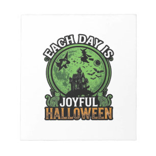 Freudiger Halloween Spukhaus Hexenkatze jeden Tag Notizblock