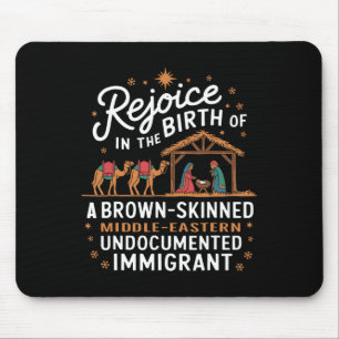 Freue dich über die Geburt eines braunhäutigen Wei Mousepad
