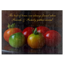 Freunde u. Familien-Zitat mit Tomate-Schneidebrett