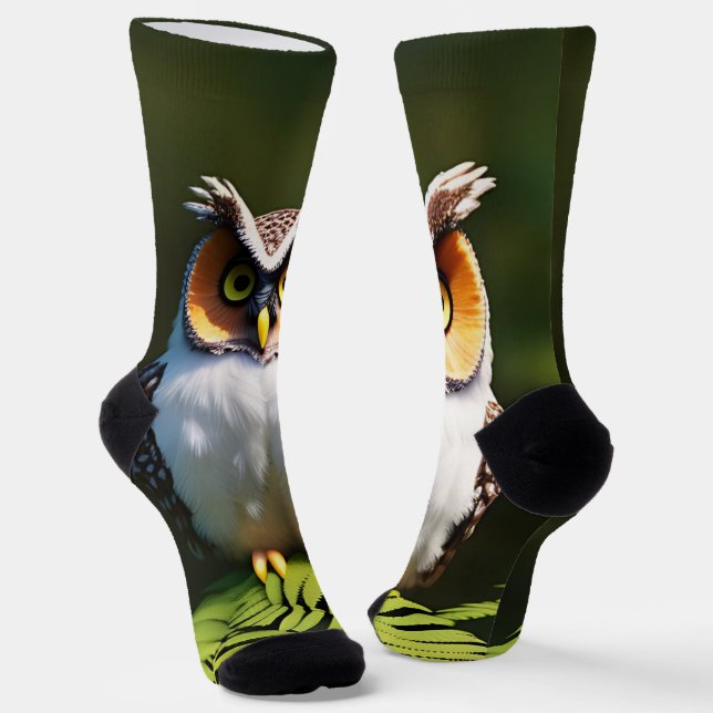 "Frieda the Screech Owl: A Nocturnal Beauty" Socken (Gewinkelt)