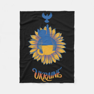 Frieden In Der Ukraine Taube Und Katze Stehen Mit Fleecedecke