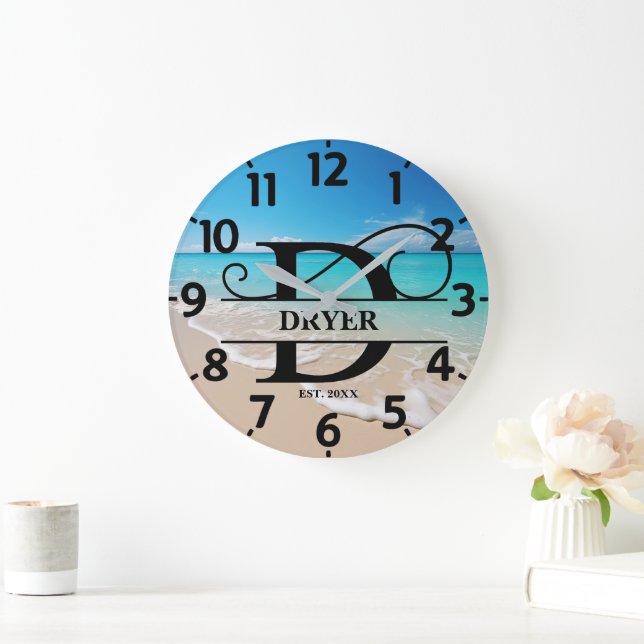 Friedlich Ocean Beach D Monogram Große Wanduhr (Zuhause)