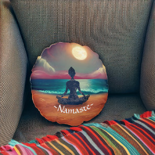 Friedliche Yoga Meditation Mondlicht Sky Ocean Bea Rundes Kissen