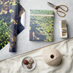 Friedlicher Koi Fish Pond Geschenkpapier