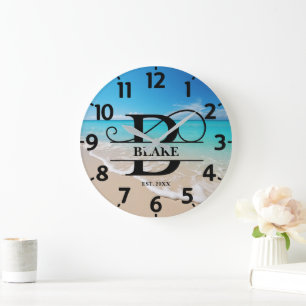 Friedlicher Ozeanstrand B Monogramm Große Wanduhr
