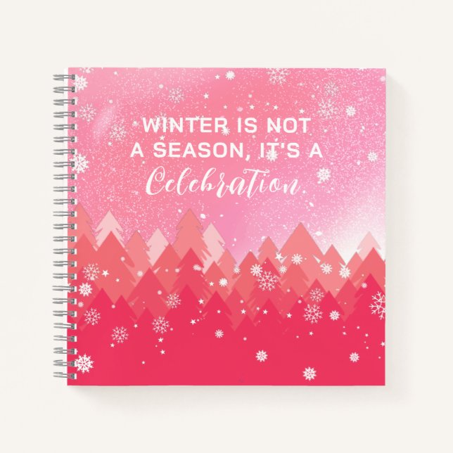 Friedliches Winterangebot im Rosa-Weißschnee Notizbuch (Vorderseite)