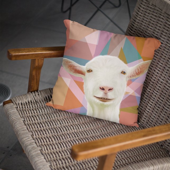Friendly White Goat Colorful Geometric Orange Kissen (Von Creator hochgeladen)
