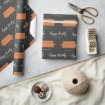FRIENDS™ Central Perk Couch | Happy Birthday Geschenkpapier<br><div class="desc">Feiern Sie Geburtstage stilvoll mit dem FRIENDS™ Central Perk Couch Happy Birthday Wrapping Paper. Dieses Design besticht durch das elegante Central Perk Sofa, das von festlichen Geburtstagselementen wie Ballons, Konfetti und Party-Hüten umgeben ist. Die lebhaften Farben und spielerischen Bilder sind eine Hommage an die geliebte TV-Show und machen sie zu...</div>