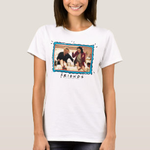 FRIENDS™ Phoebe & Monica beim Wachsen der Beine T-Shirt