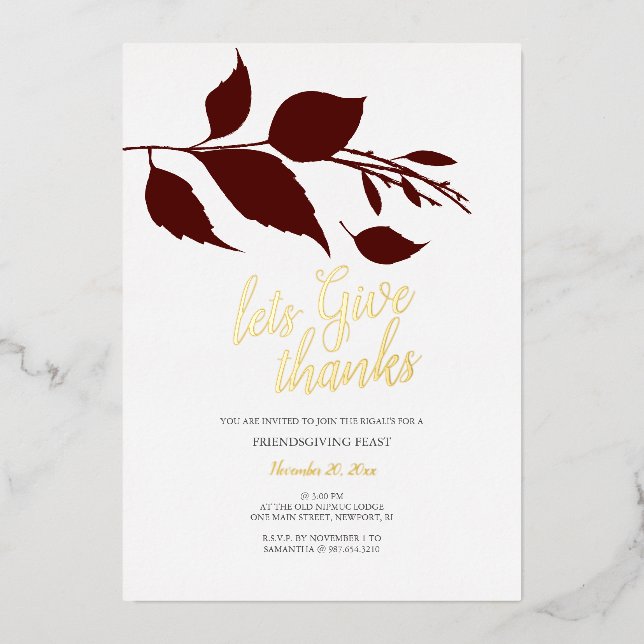 Friendsgiving Fall Burgund und White Folieneinladung (Vorderseite)