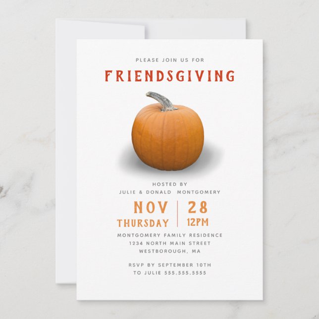 Friendsgiving Pumpkin Modern Einladung (Vorderseite)