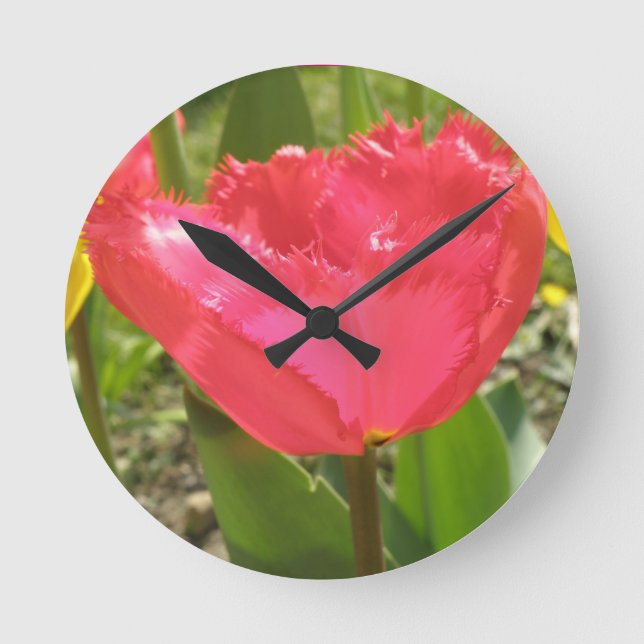 Fringed Tulips Wall Clock Runde Wanduhr (Vorderseite)