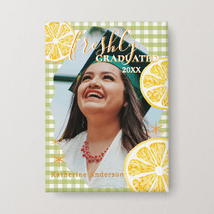 Frisch graduierte Zitronen-Gingham Button