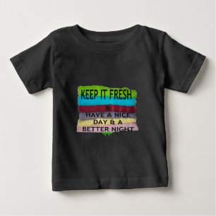 Frisch und sauber: Farbenbruch für einen Neubeginn Baby T-shirt