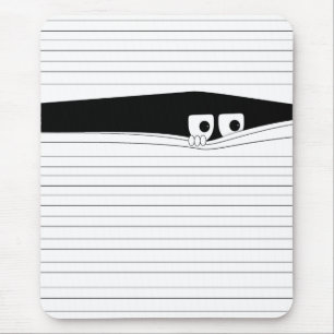 Frische Augen, die hinter den weißen Jalousien au Mousepad