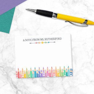 Frische Farbstifte von Schullehrern Post-it Klebezettel