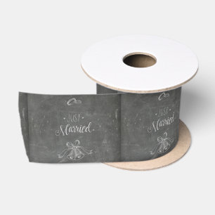 Frische Hochzeit Hochzeitsringe und Glocken Schult Satinband
