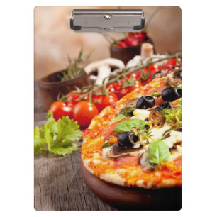 Frische italienische Pizza Klemmbrett