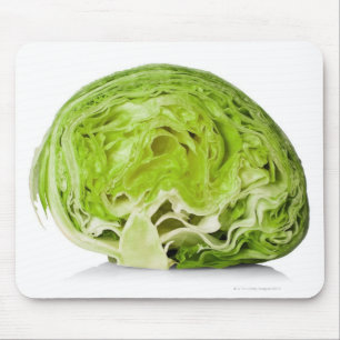 Frischer Eisbergsalat schnitt zur Hälfte, auf Wei Mousepad