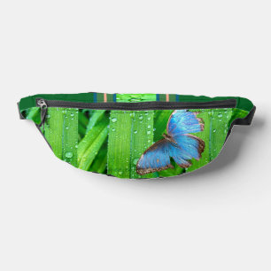 Frischer Regen mit Butterfly-Bauchtasche. Bauchtasche