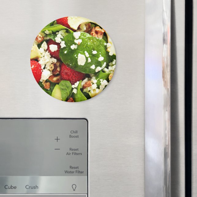 Frischer Salat mit Spinat, Avocado und Erdbeere Magnet (In Situ (Kühlschrank))