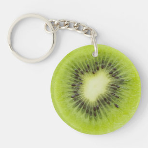 Frisches Kiwi. Runde Scheibe abgeschieden Schlüsselanhänger