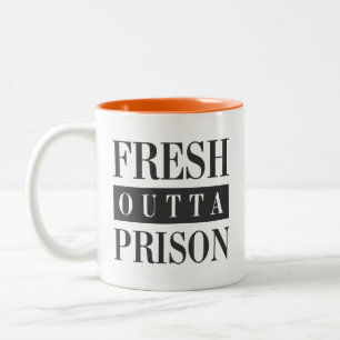 Frisches outta Gefängnis Zweifarbige Tasse