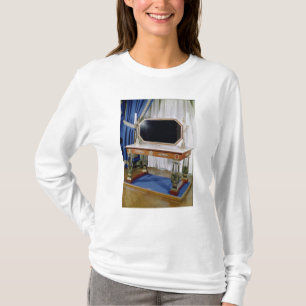 Frisierkommode, die Kaiserin Josephine gehört T-Shirt