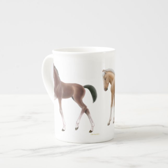 Frisky kleine Fohlen-Knochen-China-Tasse Prozellantasse (Vorderseite Links)