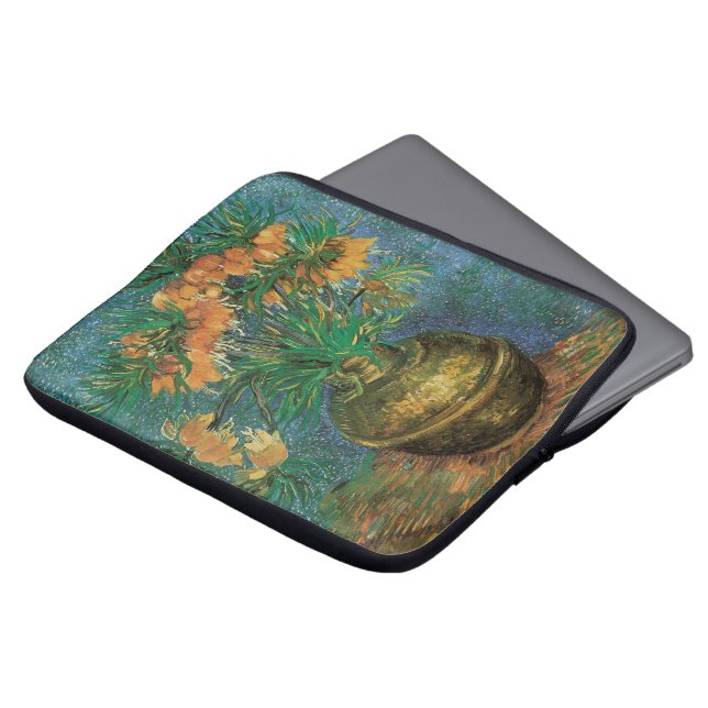 Fritillerien in einer Kupfervase von Vincent van G Laptopschutzhülle (Vorne Oben)