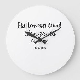 Frohe Halloween-Zeit Name Datum Jahr Abschluss Große Wanduhr