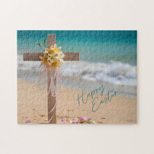 Frohe Ostern Holzkreuz mit Lilien am Strand