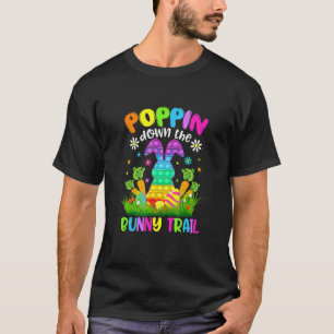 Frohe Ostern Hoppelt Den Hasenpfad-Hasen T-Shirt