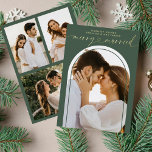 Frohe und Verheiratete Herzschrift Weihnachten Fot Folien Feiertagskarte<br><div class="desc">Frohe und Verheiratete Heart Script Weihnachten Foto Foil Holiday Card in festlich smaragdgrün Farbe.</div>