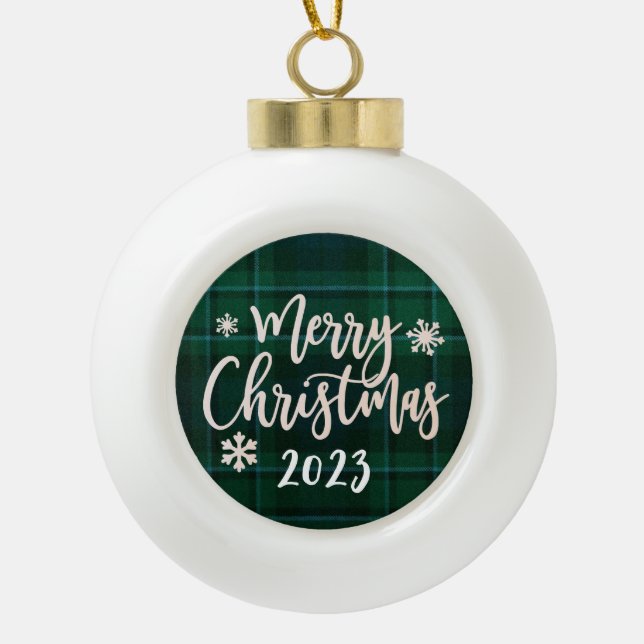 Frohe Weihnachten 2023 Grün Kariert Keramik Kugel-Ornament (Vorderseite)