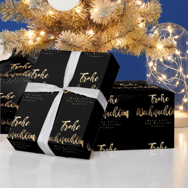 Frohe Weihnachten Elegant Black Gold Script Deutsc Geschenkpapier (Feiertage)