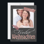 Frohe Weihnachten-Foto-Rahmen und Imitat-Band Feiertagskarte<br><div class="desc">Deutsch thematische Flachkarten - Frohe Weihnachten .. Chalkboard und Foto Rahmen mit Imitaten Klebeband Detail .. X-Mas / Ferien-Flachkarten für Ihre persönlichen Daten mit Ihrem eigenen Foto und Text aus Ricaso</div>