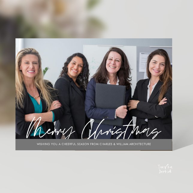 Frohe Weihnachten Geschäftsteam-Foto (Merry Christmas Business Team Photo Modern minimal Holiday Card for Clients in Dark Grey)