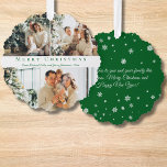 Frohe Weihnachten grüne Drehbuch 3 Fotos Collage C Ornament Karte<br><div class="desc">Hintergrund-Fotos von freepik.com stilvolle Weihnachtsgrün Drehbuch drei Fotos Collage Ornament Card</div>