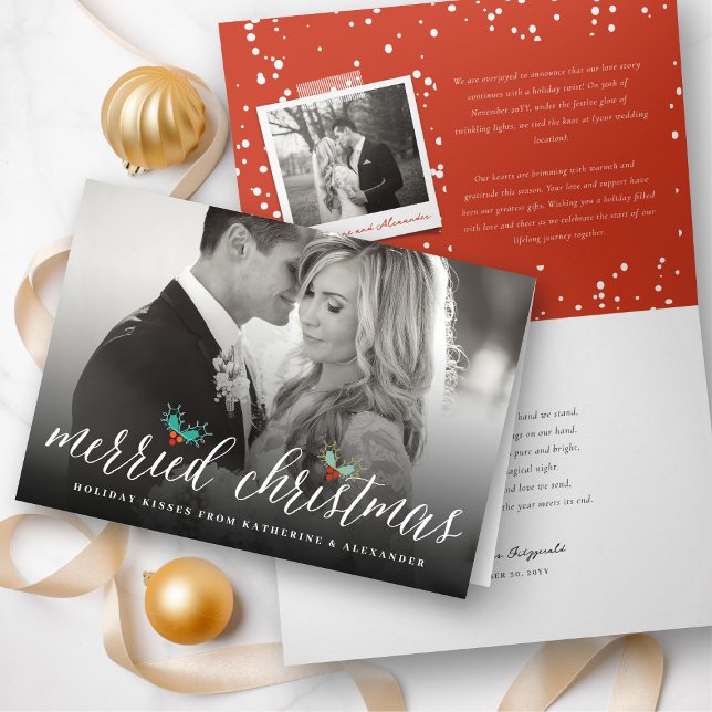 Frohe Weihnachten Mr. and Mrs. Foto Modern Wedding ('Merried Christmas' Mistletoe Mr & Mrs 1st Christmas - Modern Holiday Wedding Photo Card by fatfatin)