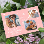 Frohe Weihnachten Mr. & Mrs. 3 Foto Collage Modern<br><div class="desc">Frohe Weihnachten Mr. & Mrs. 3 Foto Collage Trendy Moderne Weihnachtskarten zeigt eine Foto-Collage von drei Ihrer Lieblings-Fotos mit dem Text "Frohe Weihnachten von den neuen Mr. & Mrs." in elegantem, weißem Drehbuch. Personalisieren Sie den Text durch Bearbeiten in den bereitgestellten Textfeldern. Ideal für Weihnachten, um Freunde und Familie zu...</div>