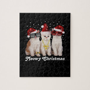 Frohe Weihnachten  Niedliche Katze mit dem Weihnac