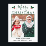 Frohe Weihnachten Red Berries Foto Green Postkarte<br><div class="desc">Foto Frohe Weihnachten Red Holly Berries Holiday Postcard - Grüne Schrift</div>