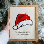 Frohe Weihnachten Rote Weihnachtsmannmütze Familie Poster<br><div class="desc">Eine wunderschöne und einzigartige Zuhause Art Print Wand hängt mit einer hellroten,  handgezeichneten Weihnachtsmannmütze Illustration.</div>