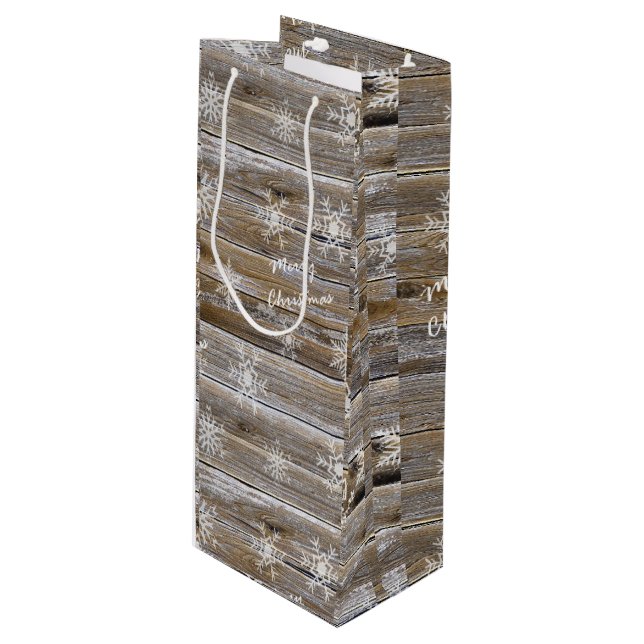Frohe Weihnachten Rustikales Holz und Schneeflocke Geschenktüte Für Weinflaschen (Vorderseite Schrägansicht)
