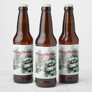 Frohe Weihnachten, schneebedeckte Tannenbäume Bierflaschenetikett