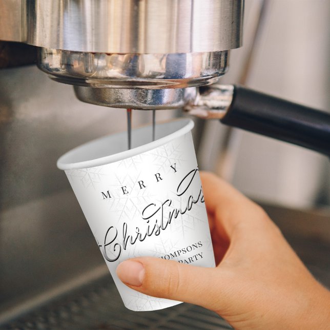 Frohe Weihnachten Silver Calligrafy Niedlich Snowf Pappbecher (Merry Christmas silver snowflakes calligraphy paper cup. )