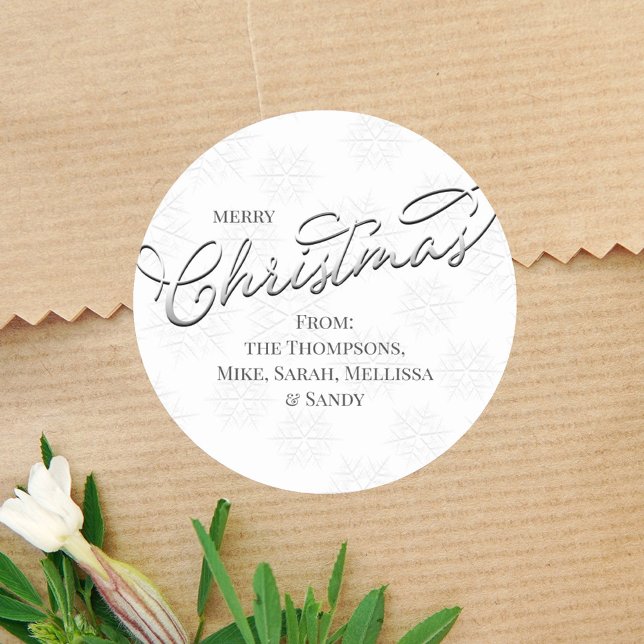 Frohe Weihnachten Silver Script Winter Snowflake Runder Aufkleber (Simple Merry Christmas holiday silver snowflake circle sticker. )
